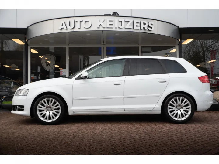 Audi A3 Sportback 1.2 TFSI Ambition Advance  Image 3